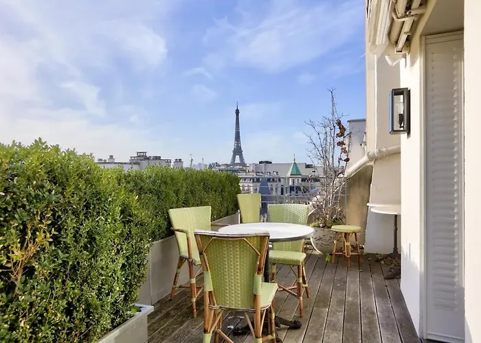 Superb Penthouse View With Terrace