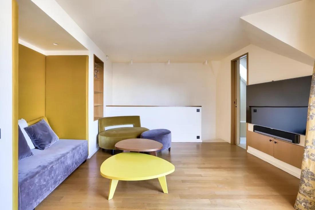 Superb Penthouse View With Terrace Parijs